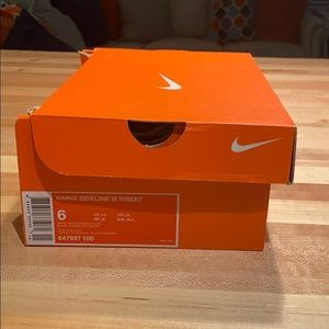 White Nike Cheer Shoe - Size 6
